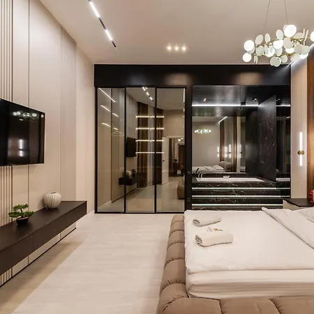 Апартаменти Leogrand Jacuzzi On Malaniuka 2